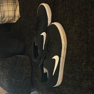 Nike DB Charge Size 10